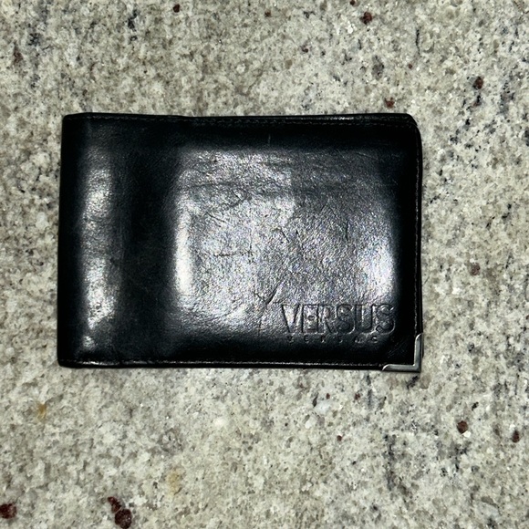Versus Versace Designer Wallet - Picture 1 of 2
